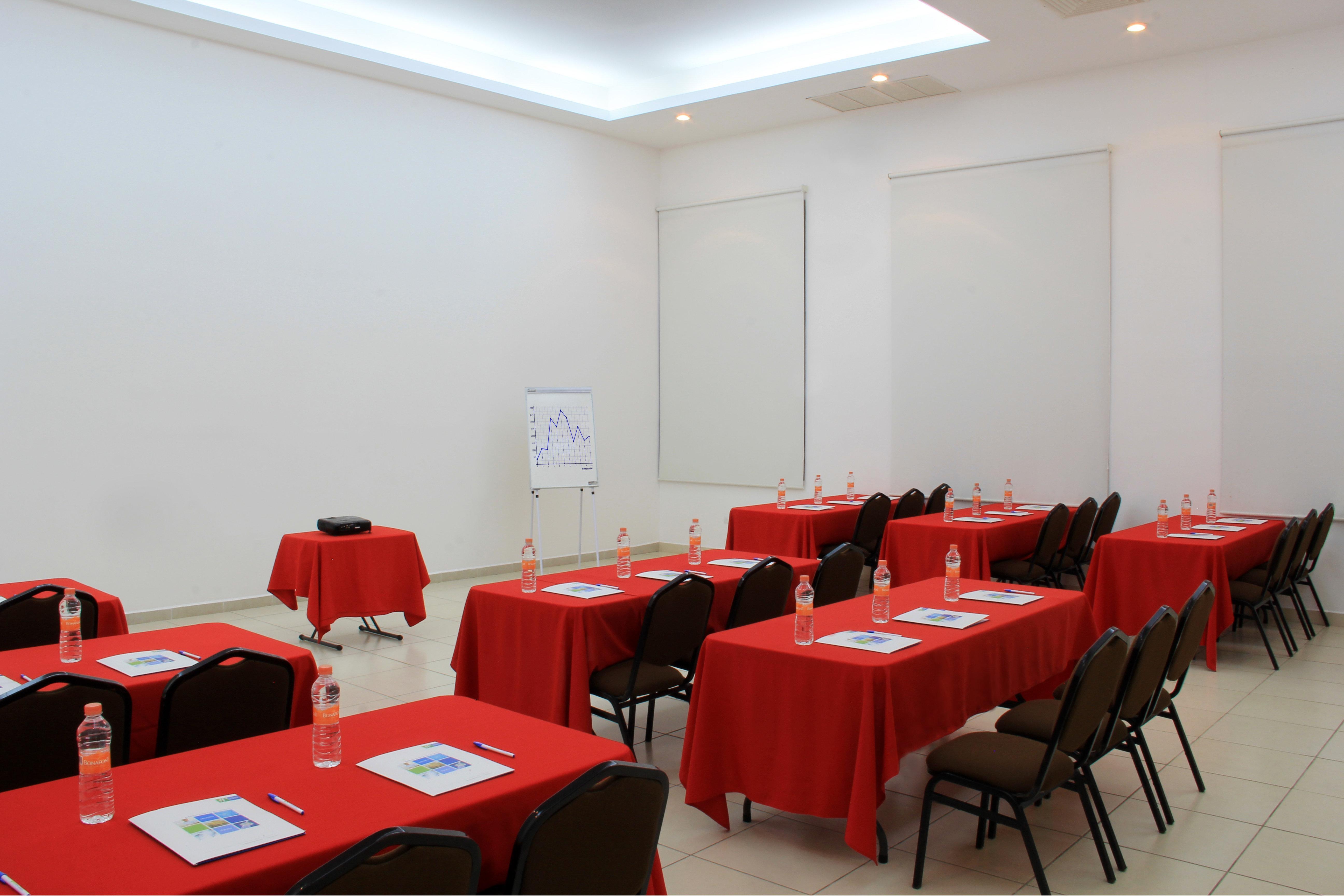 Holiday Inn Express Paraiso - Dos Bocas, An Ihg Hotel Екстер'єр фото