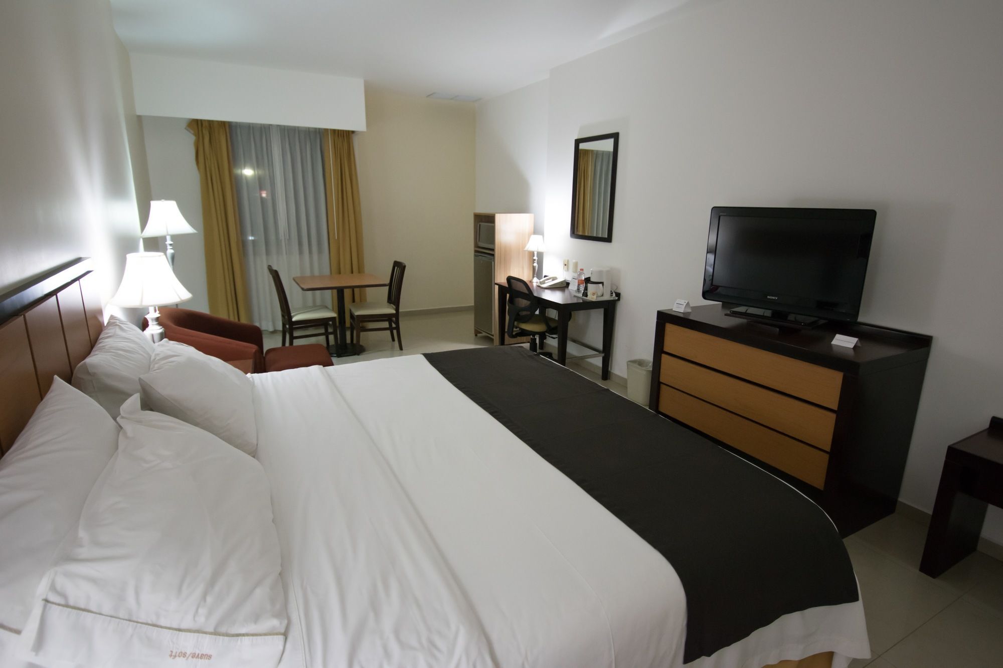 Holiday Inn Express Paraiso - Dos Bocas, An Ihg Hotel Екстер'єр фото